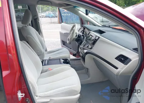 2011 Toyota Sienna Le V6 from USA, damaged, VIN 5TDKK3DC0BS018460